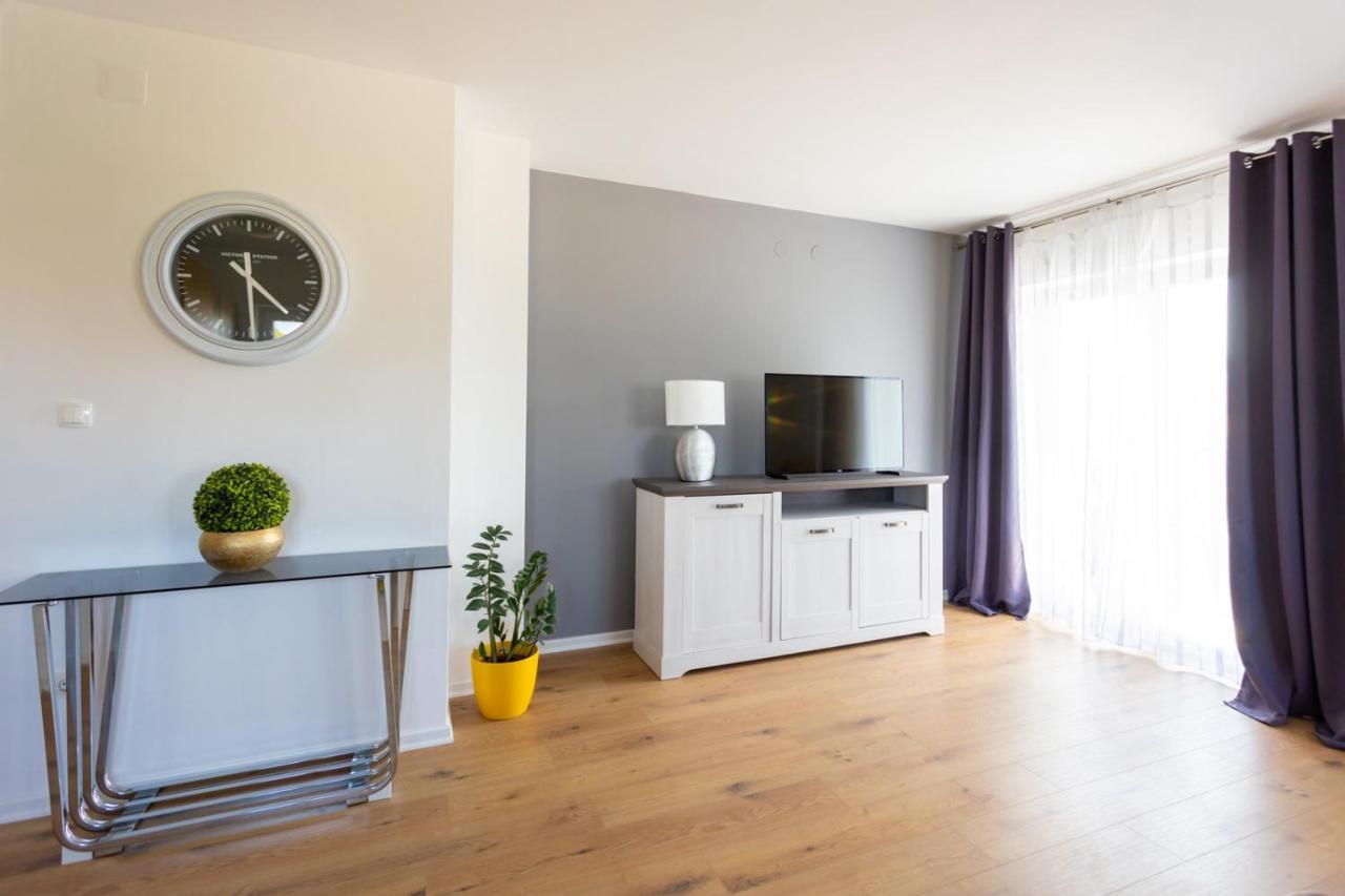 Apartment Demo Malinska Esterno foto