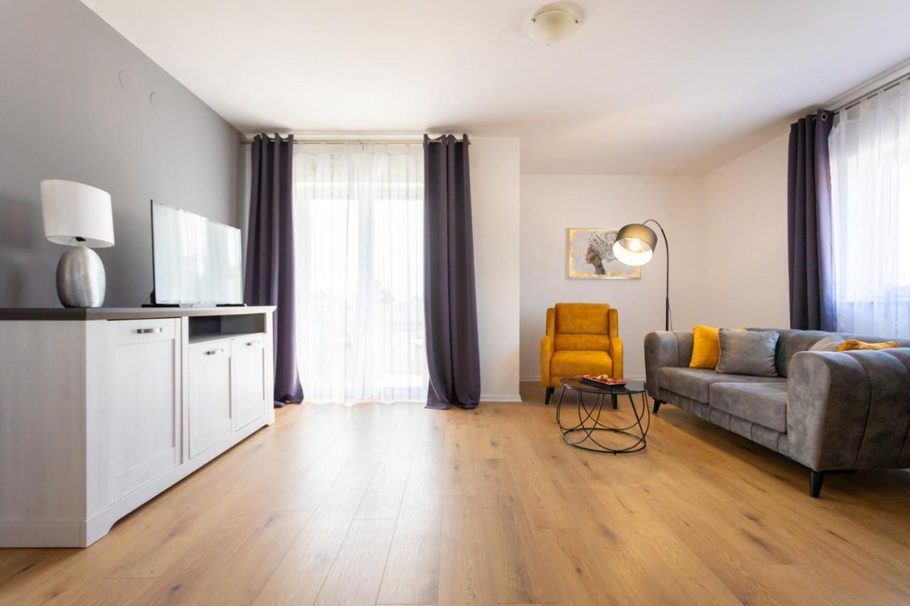 Apartment Demo Malinska Esterno foto